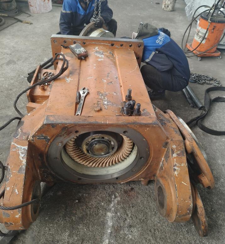 ��������