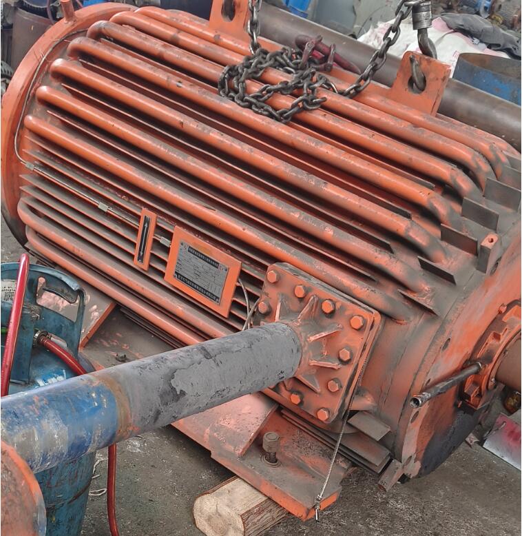 ú�������